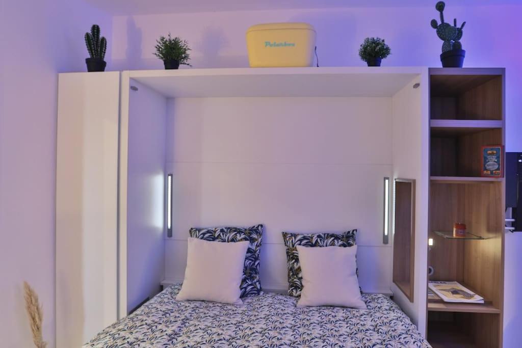 Tiny Studio Terrasse, Hypercentre La Plage A 2 Pas ! Les Sables-d'Olonne Exterior photo